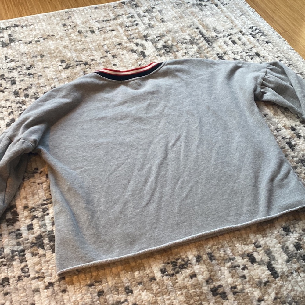 REBECCA MINKOFF Ruffle-Cuff Cropped Sweatshirt‎ - Picture 9 of 9